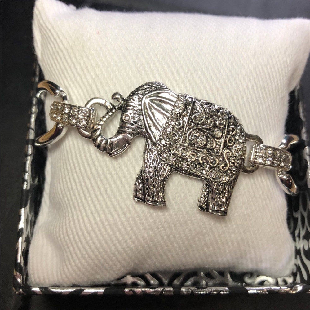 New elephant pendant bracelet
